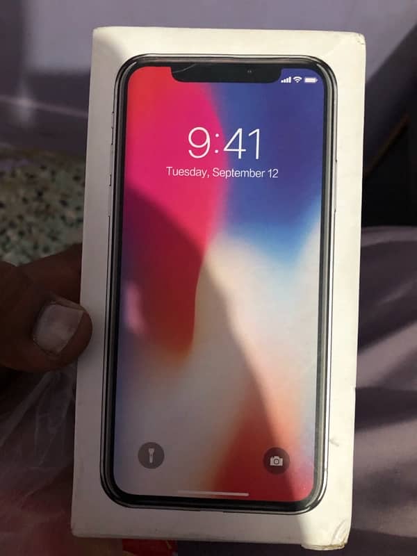 iPhone x 64gb aprove 10/10 6