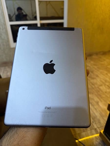 apple ipad 9.7 2017 6th generation 2