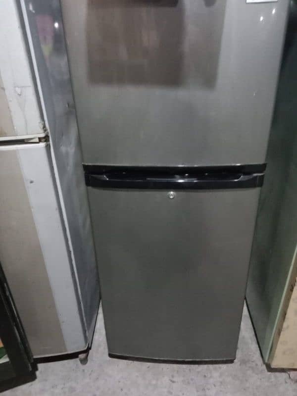 orient fridge for sell best condition cooling ok hai 0