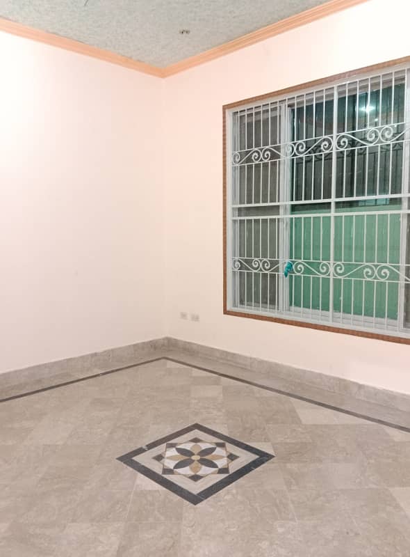 10 Marla Upper Portion For Rent At The Prime Location In Guldasht Town A Block 0