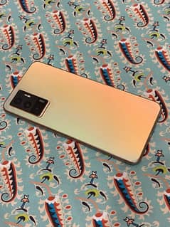 Selling Vivo V23e