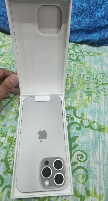 IPhone 16pro Max 256gb 1