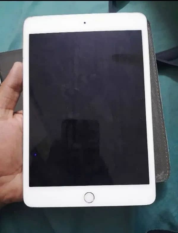 Apple ipad mini 4 32gb 15.8 IOS Version (PUBG Game Run Smoothly) 2