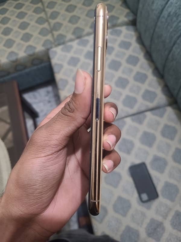 iphone 11 pro max 256gb 4