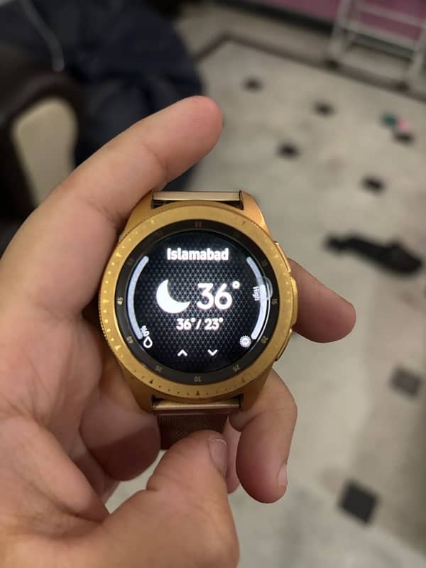 Smart watch in brand new condition 8