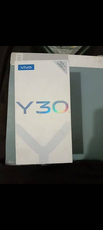 Vivo y30 4GB+1 Ram 128GB Rom 4