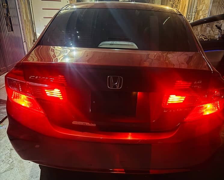 Honda Civic 2015 8