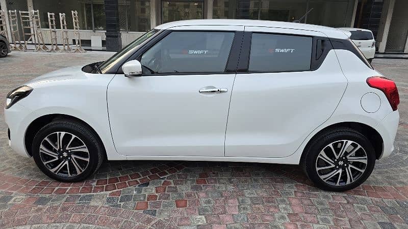 Suzuki Swift 2024 2