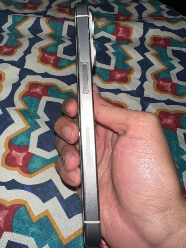 Iphone 15 Pro Factory 3