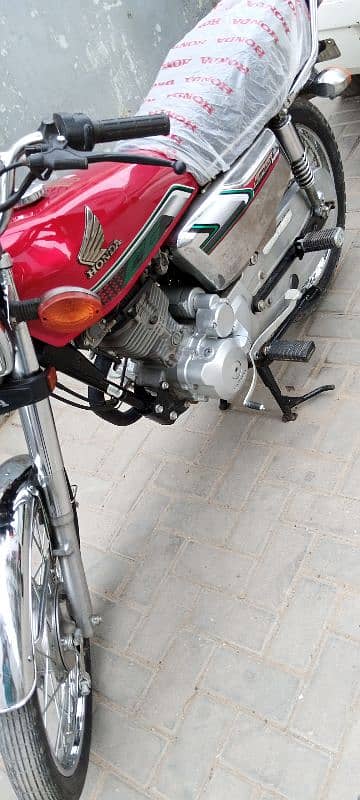 Honda 125 Special Edition 2023 Model Karachi Number 6