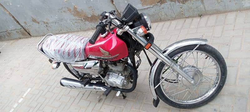 Honda 125 Special Edition 2023 Model Karachi Number 8