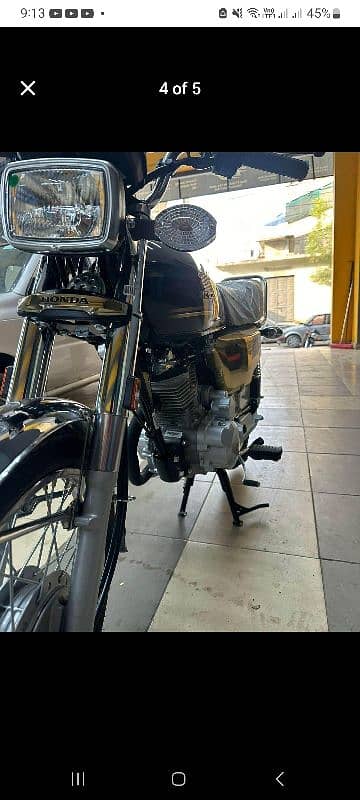 Honda CG125SE Gold Black 2