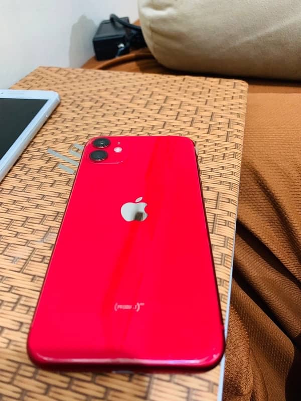 Iphone 11 128gb PTA APPROVED WITH BOX 3