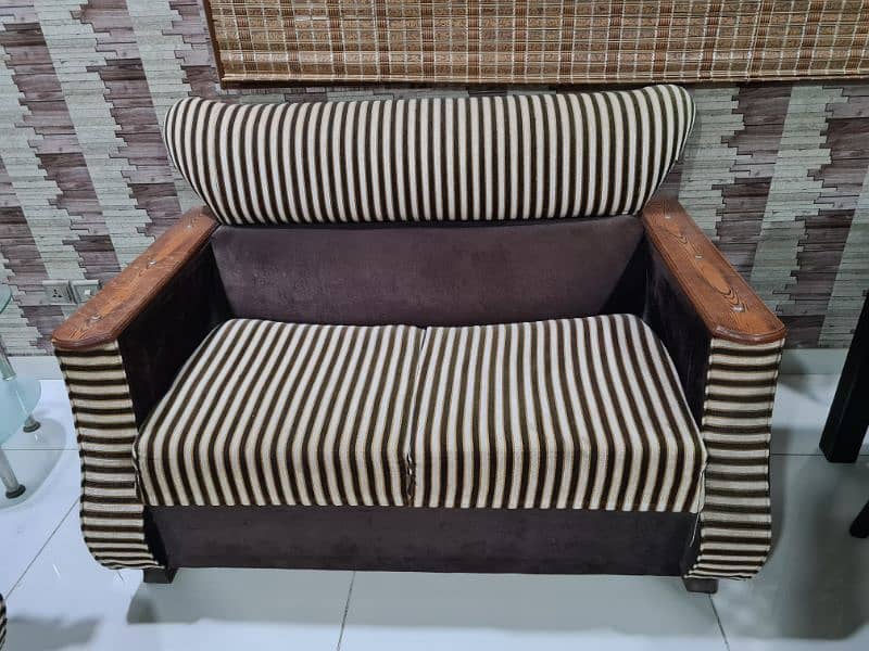 Premium Quality 7 Seater Sofa at low rate because we are shifting 4