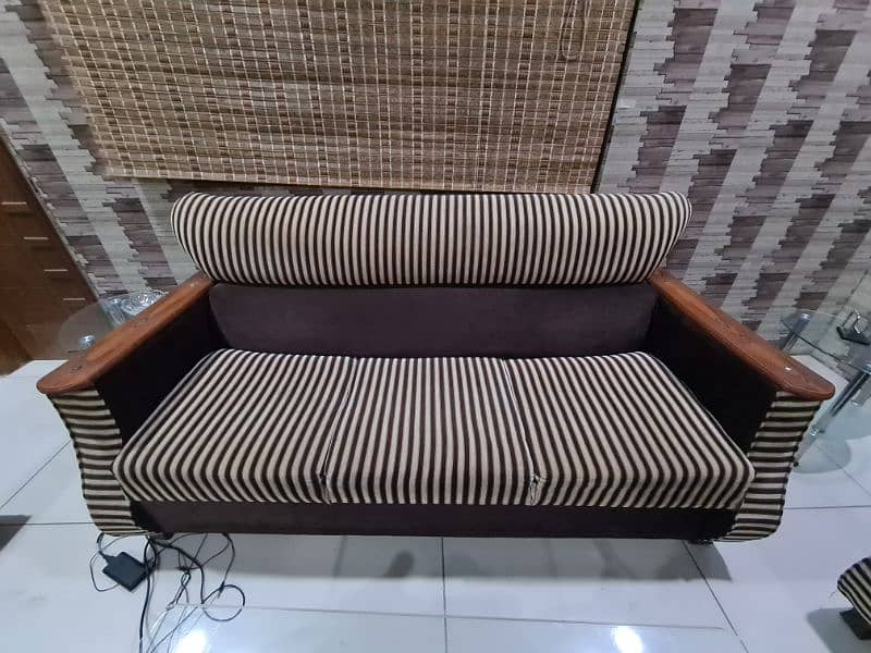 Premium Quality 7 Seater Sofa at low rate because we are shifting 9