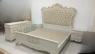 Elegant Complete Bedroom Set – Like New Condition in reasonable price!