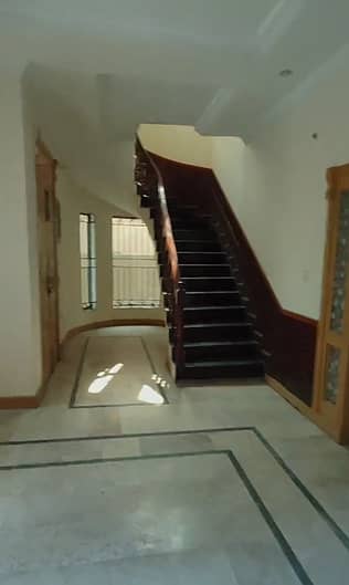 Prime Location Heighted Lawn House For Sale In Bahria Town Phase 01 9