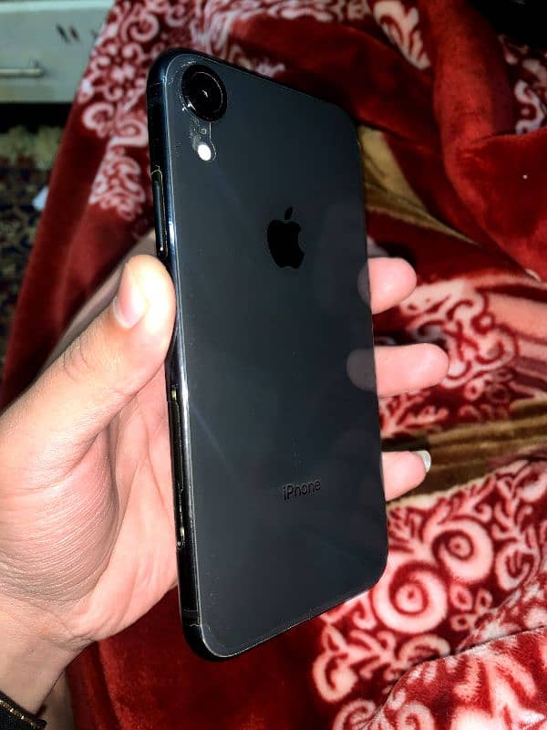 iPhone xr 64gb 82% bh jv 10