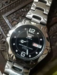 Seiko sports watch for sale in good condition,7s36 original movement.