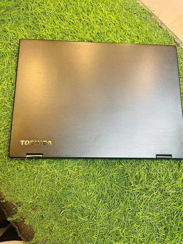 Toshiba slim 360 touch i5 7th Gen 8gb 256ssd 4