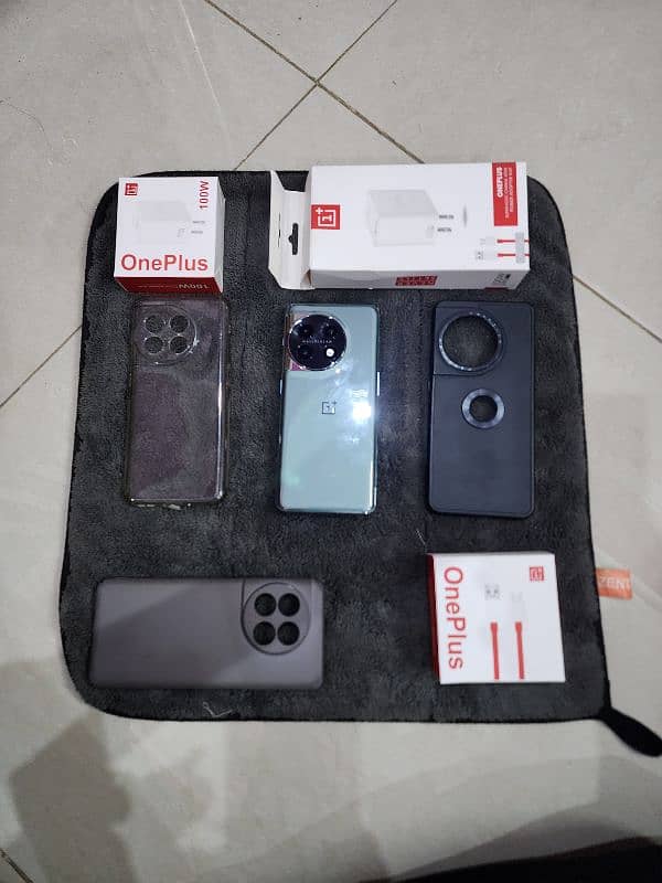 ONEPLUS 11 16/512GB BRAND NEW CONDITION WITHOUT BOX 1