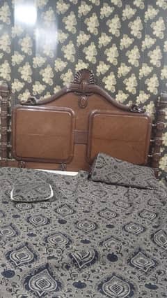 bed dresser master clester foam and 2 bed chair table