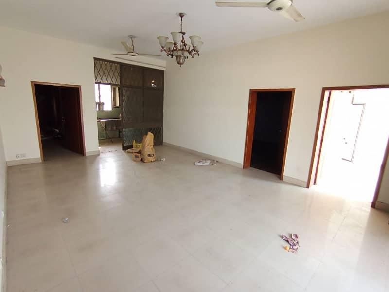 1 Kanal Double Storey House For Rent for ofice use main raod 9