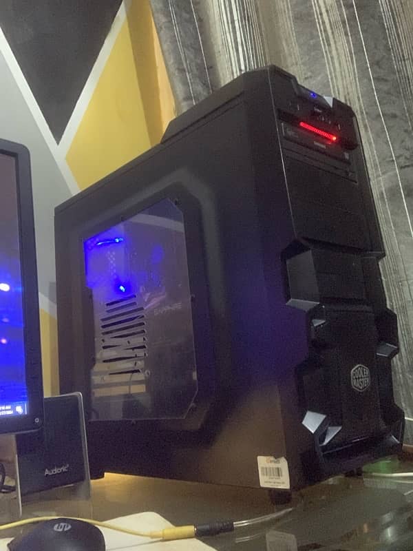 COOLER MASTER K380 case (Good condition) 0