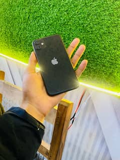 iPhone 11 64gb glich sim  for sale