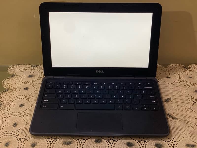 DELL CHROME BOOK 3180 2