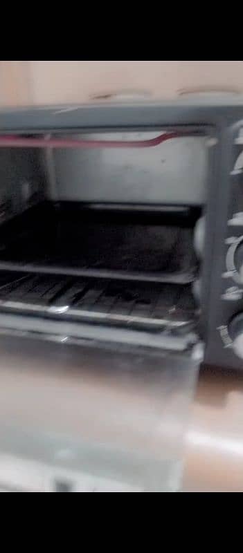 Toaster oven good condition no fault 1