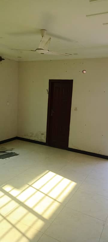 6 Marla uper portion for rent in shadab gardan near pak arab socity very hot locatio near 8