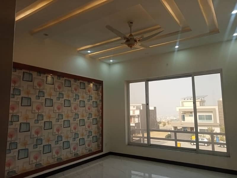 Rawalpindi Bahria Town phase8 5 Marla brand new beautiful house for rent 7