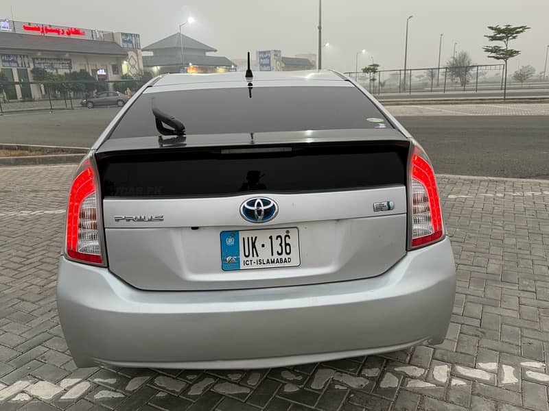 Toyota Prius 1.8 2012/16 4