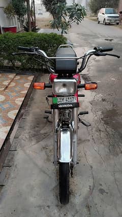 Honda 70cc ok condition koe masla problem nai Hy