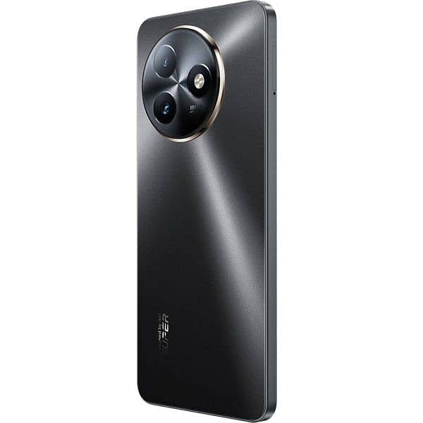 Itel S24 box pack 2