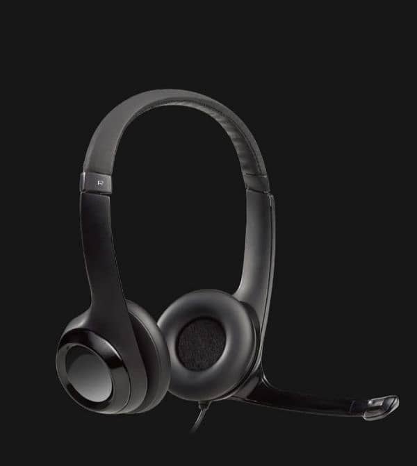 Logitech Noice Cancellation HeadPhones 7