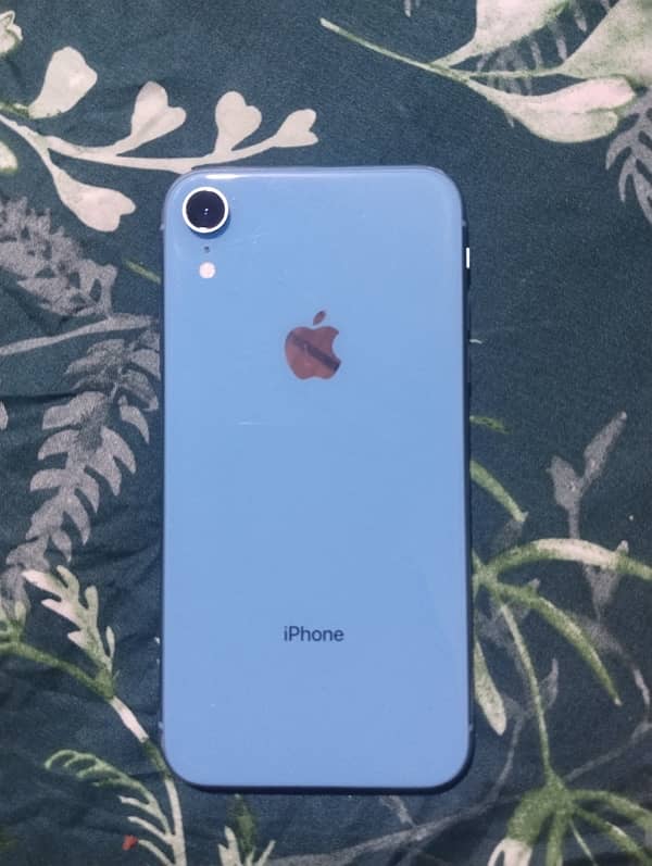 iPhone XR Blue JV 10/9.5 Condition 1