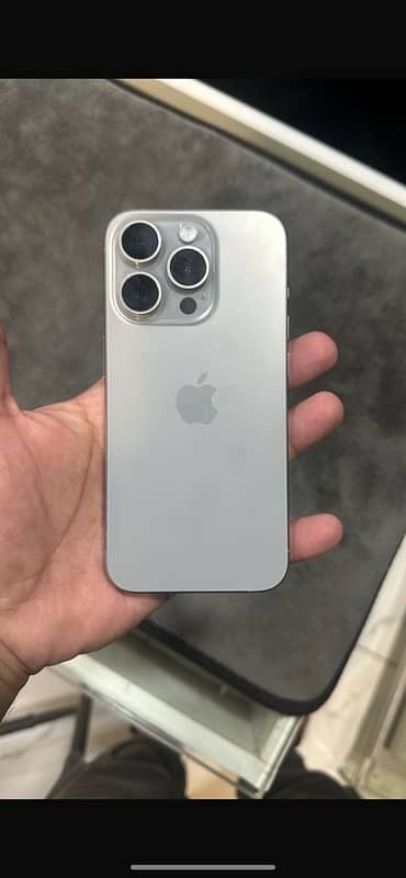 iphone 15 pro 128gb 0