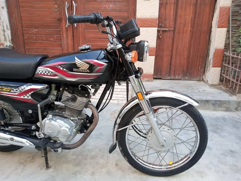 Honda Cg125 end of 2023 brand new condition 6