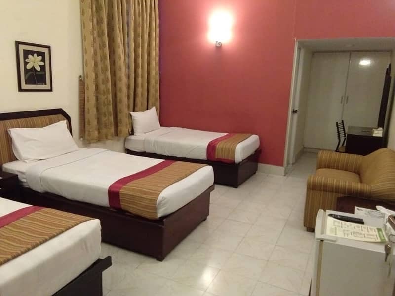 PREMIER HOTEL ROOMS 12