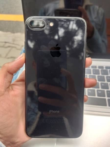 iphone 7 plus pta appeoved lush bush condition 4