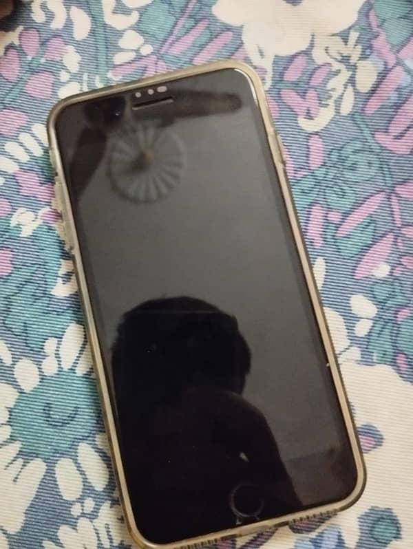 iphone 7 plus pta appeoved lush bush condition 5