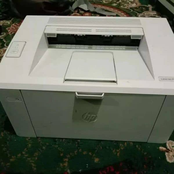 Hp Laser Jet 102A 0