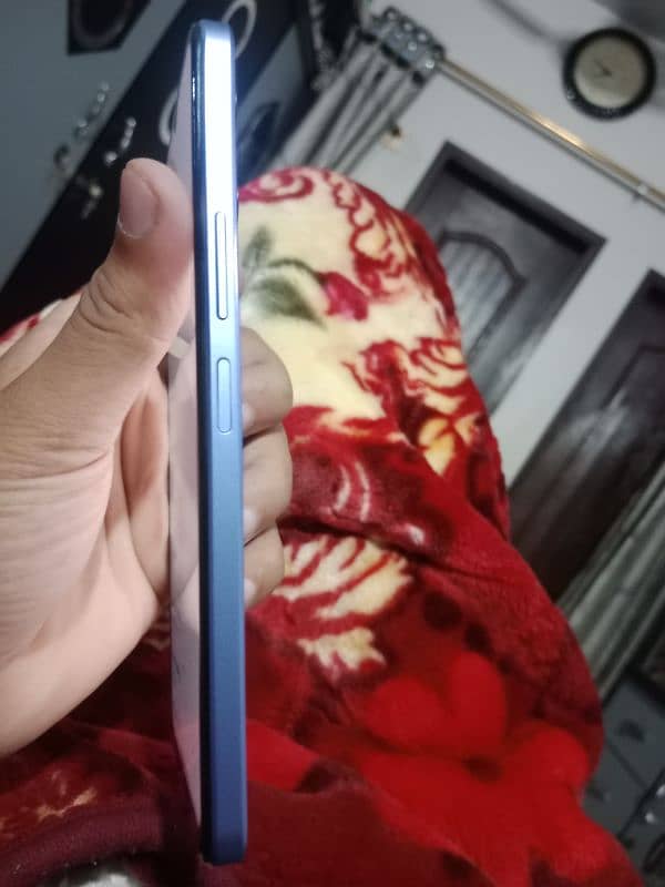 Vivo y 17s 4