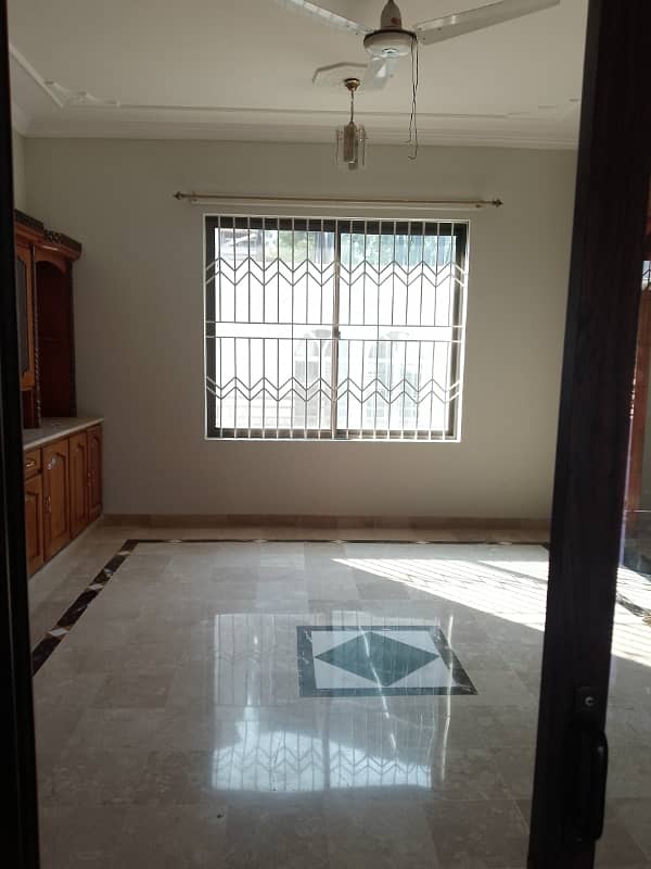 Beautiful double story Ful House For Rent 6bedroom with attached bathroom drawing dining 3