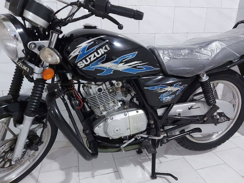 Suzuki GS 150 2023 Karachi 3