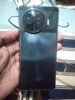 Spark 20 pro plus good condition