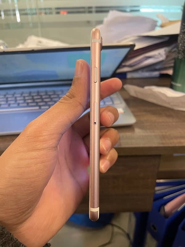 Apple Iphone 7 (128gb) 3