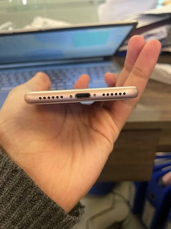 Apple Iphone 7 (128gb) 5